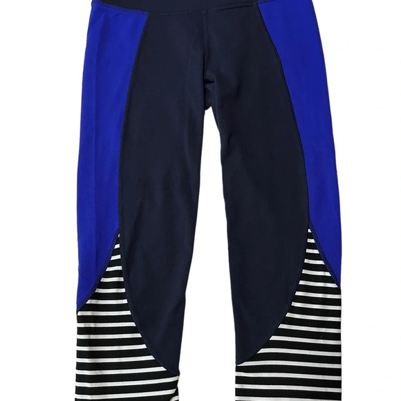 Athleta High Rise Flow Stripe Chaturanga Capri Crop Workout Yoga Pants - Picture 2 of 7